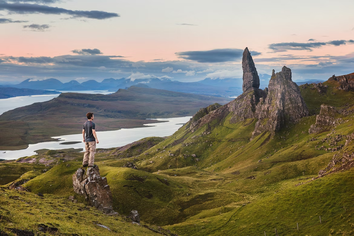 Green Hills of Scotland and Serene Temples of Korea: Exploring Landscapes Green Hills of Scotland and Serene Temples of Korea: Exploring Landscapes